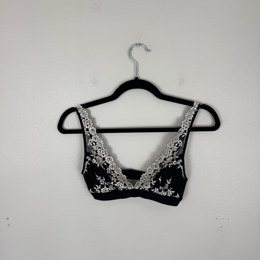 Wacoal Embrace Lace Wire Free Bralette Black Size 34